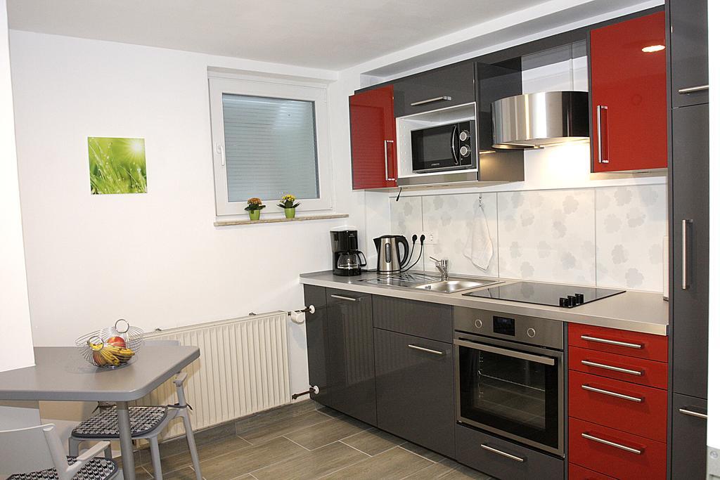Business + Life Apartment Ferienwohnung Ransbach-Baumbach ภายนอก รูปภาพ